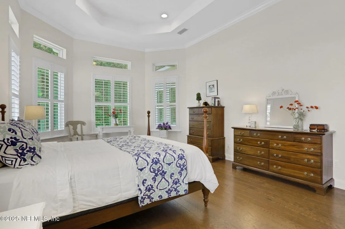 Photo of 1624 SUGAR LOAF Lane