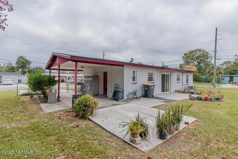 Photo of 4504 BARNES Road
