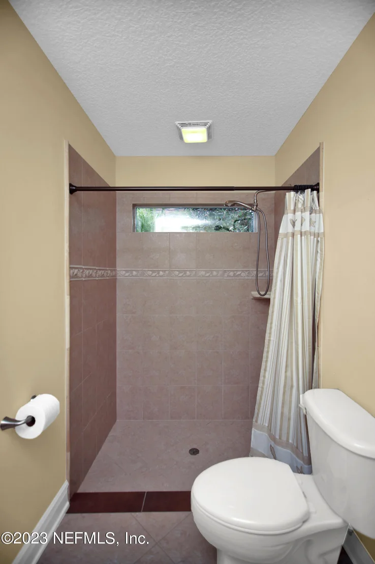 Photo of 944 OXFORD Drive