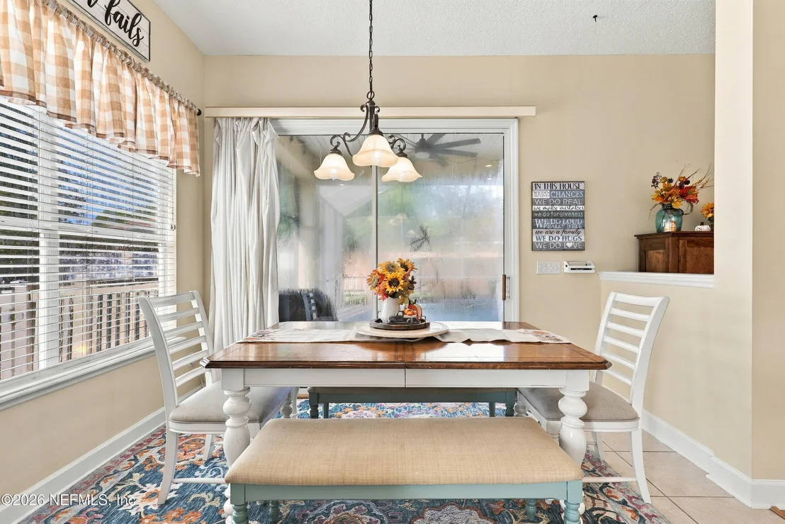Photo of 424 HUCKLEBERRY Trail