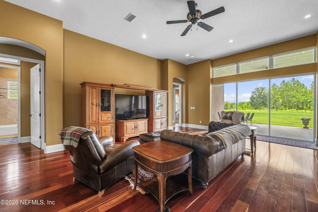 Photo of 27247 HALLMAN Road