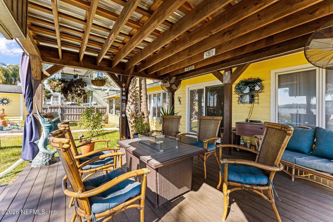 Photo of 5992 HECKSCHER Drive