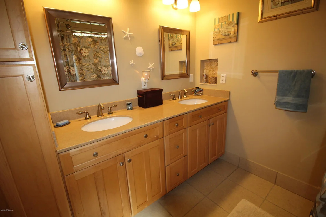 Photo of 237 WISTERIA Road