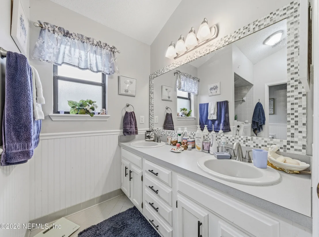 Photo of 2428 STONEBRIDGE Drive
