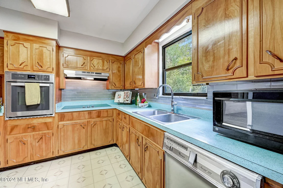 Photo of 4615 SILVER RIDGE Drive