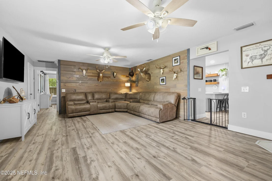 Photo of 5263 ELLEN Court