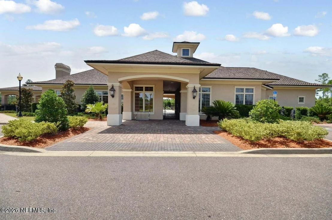 Photo of 65672 EDGEWATER Drive