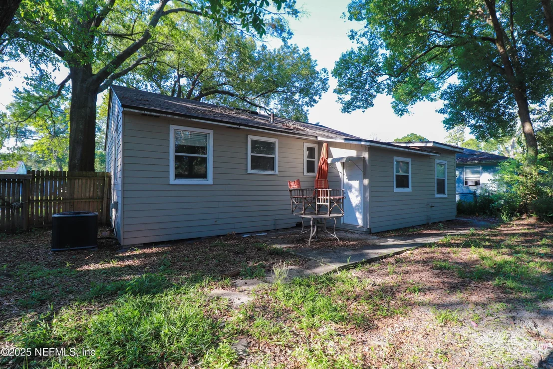 Photo of 3390 SHERIDAN Road
