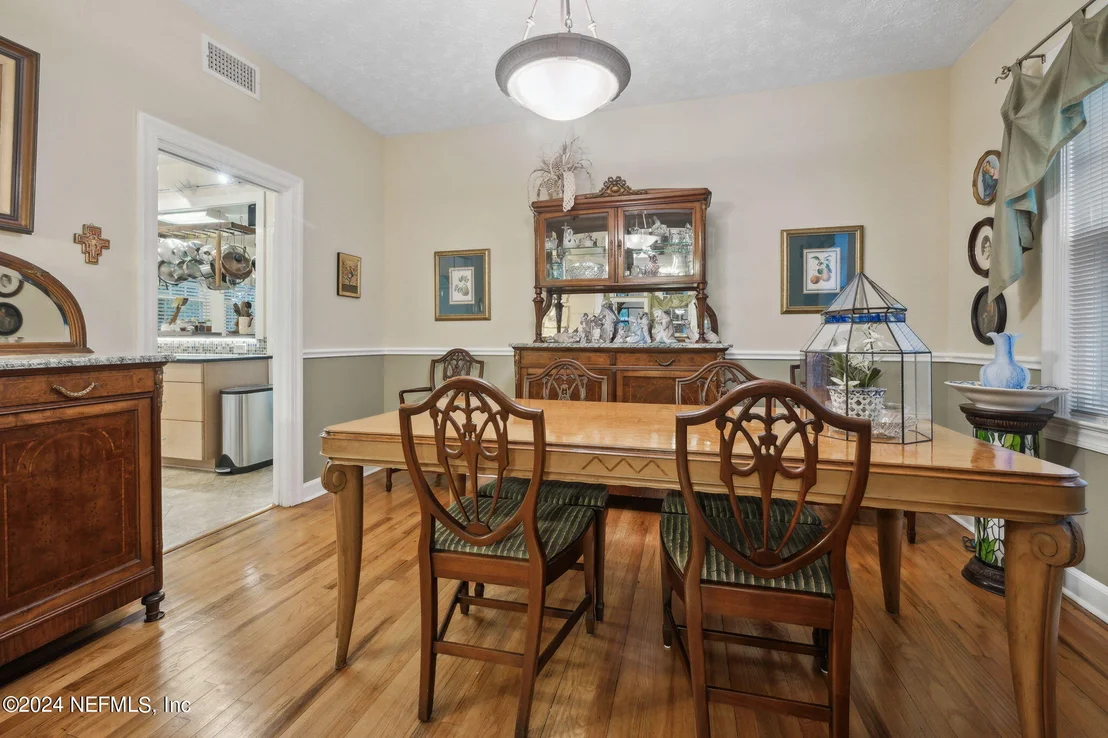 Photo of 3237 RANDALL Street