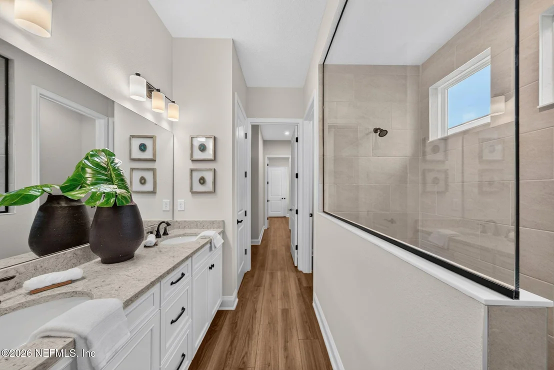 Photo of 186 LADYSLIPPER Drive