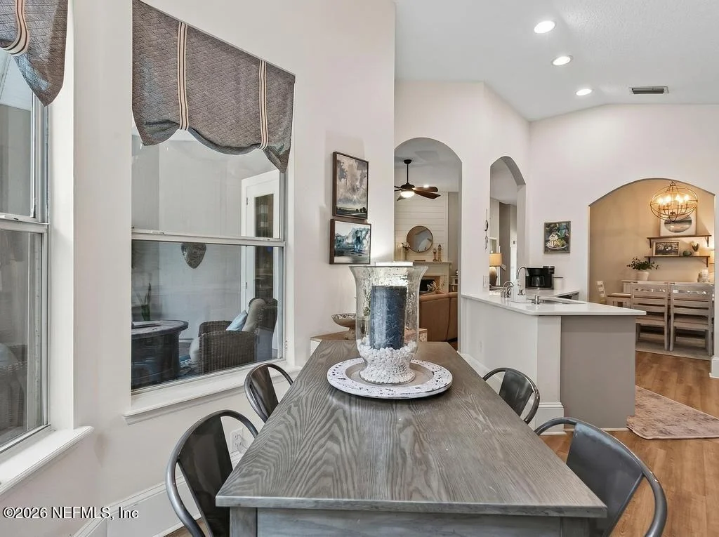 Photo of 3152 E BANISTER Road