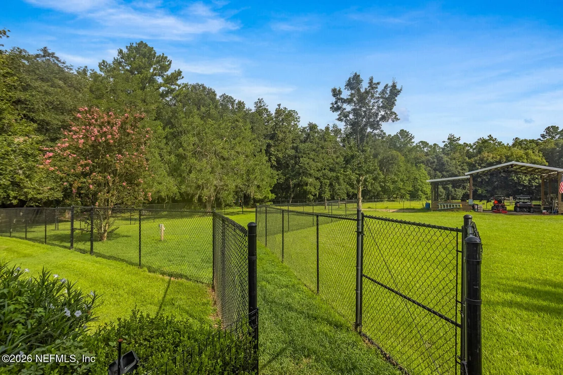Photo of 46171 SAULS Road