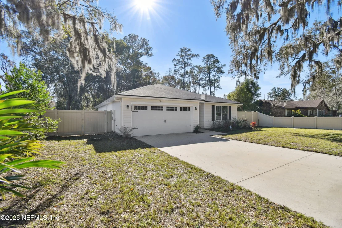 Photo of 2478 EBERSOL Road