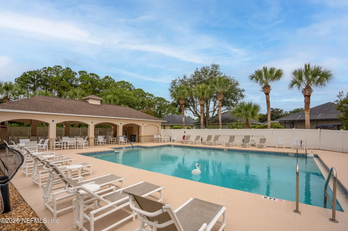 Photo of 756 CRESTWOOD Drive