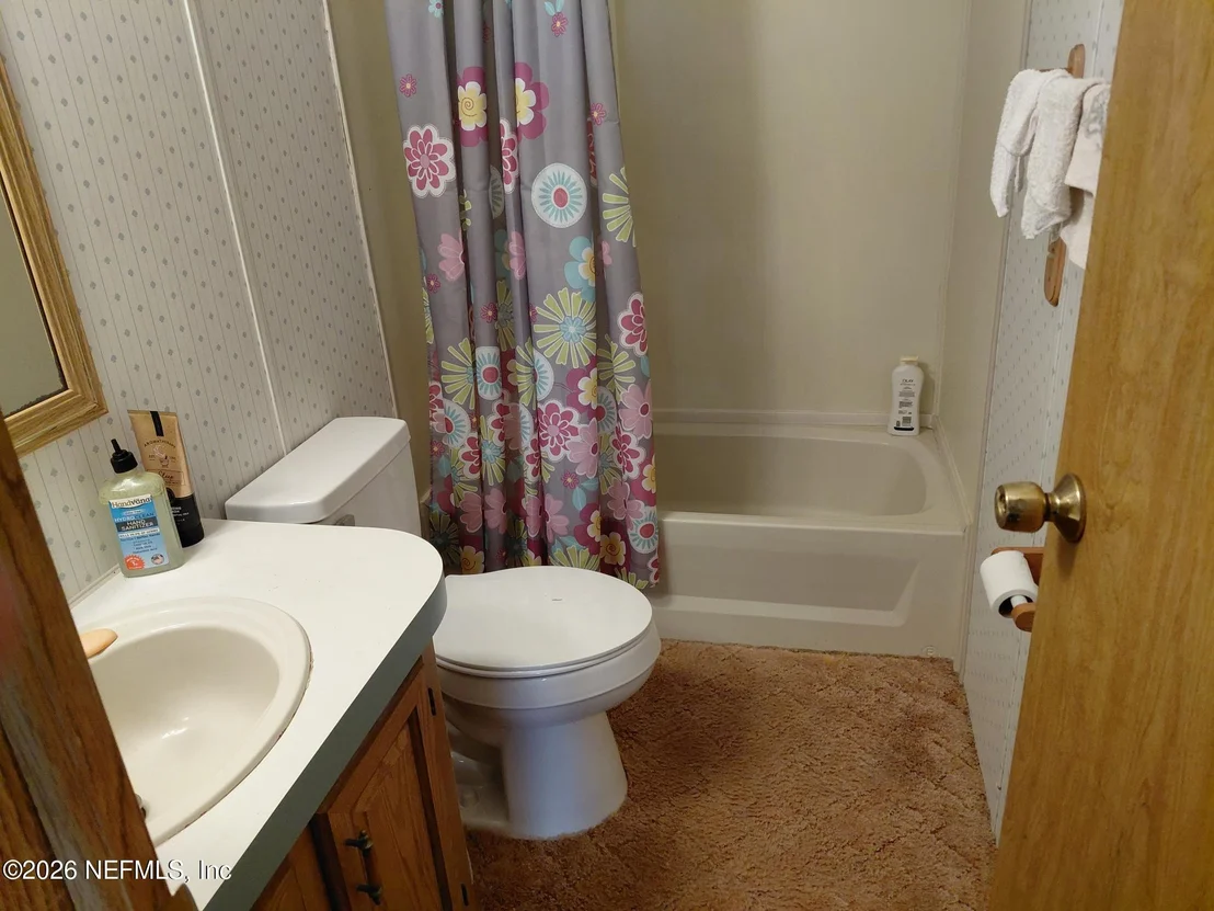 Photo of 106 BREEZEWOOD Circle
