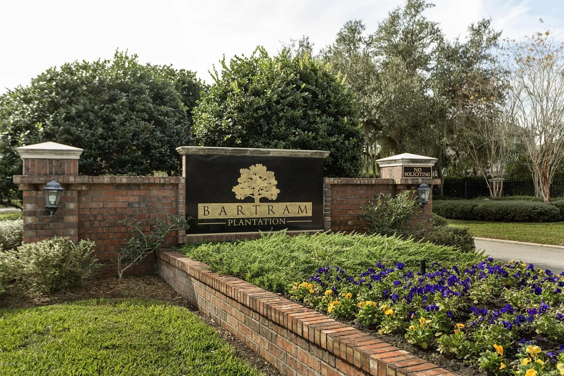 Photo of 465 SUMMERSET Drive