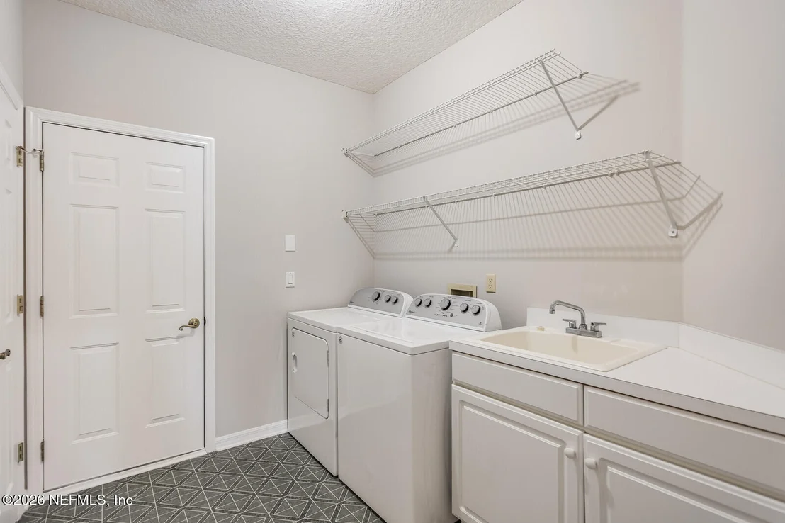 Photo of 940 BLACKBERRY Lane