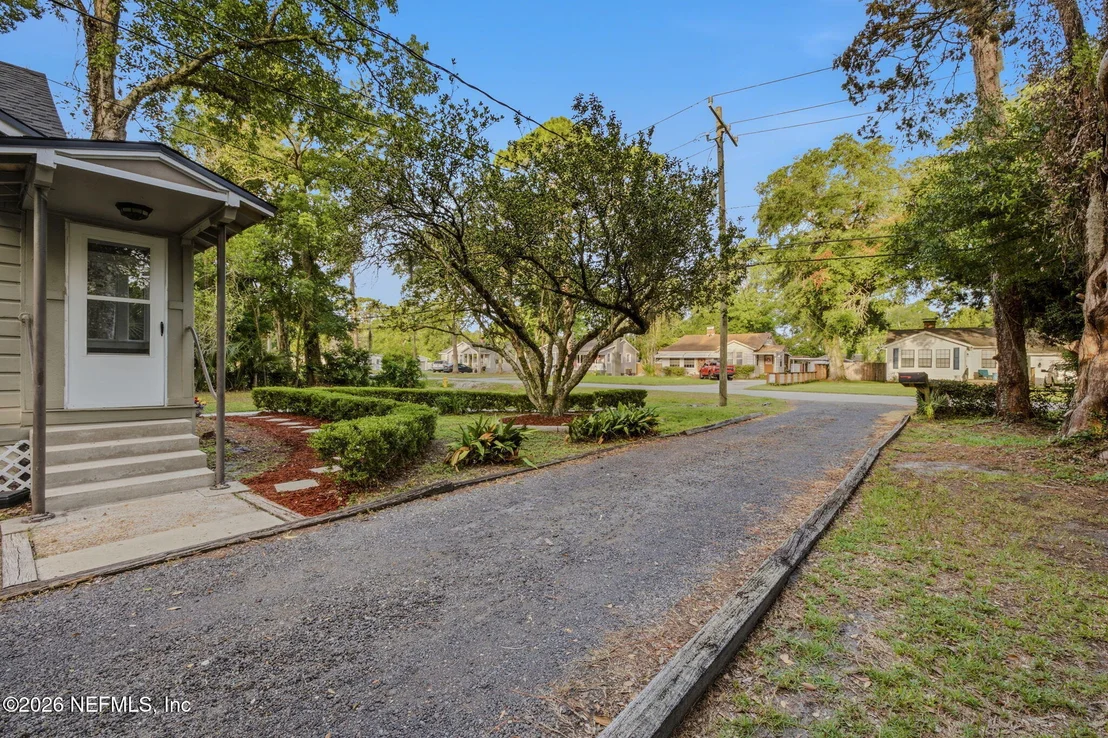 Photo of 1335 MURRAY Drive