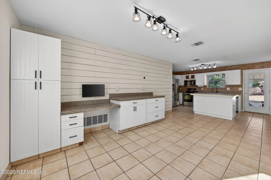 Photo of 4506 JUNCTION Drive