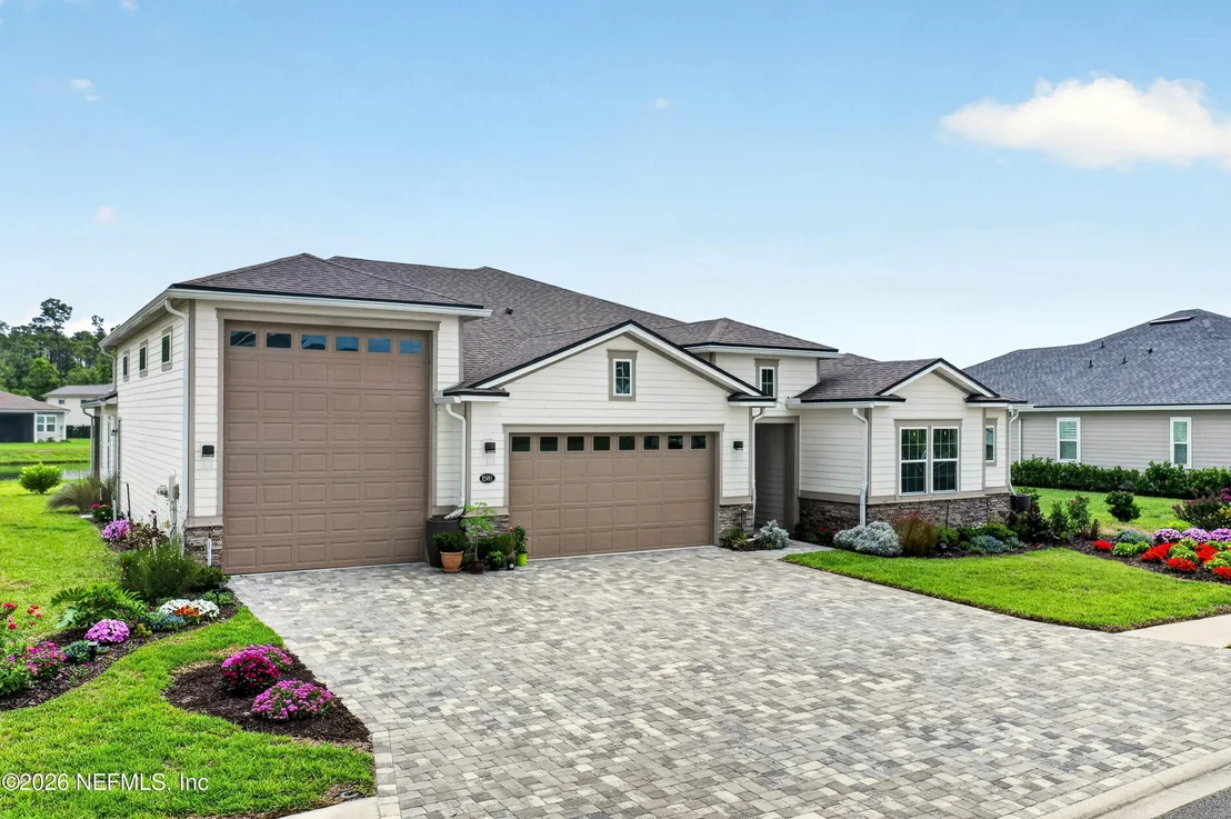 Photo of 85491 FALL RIVER Parkway
