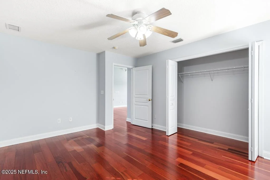 Photo of 902 EAGLE POINT Drive
