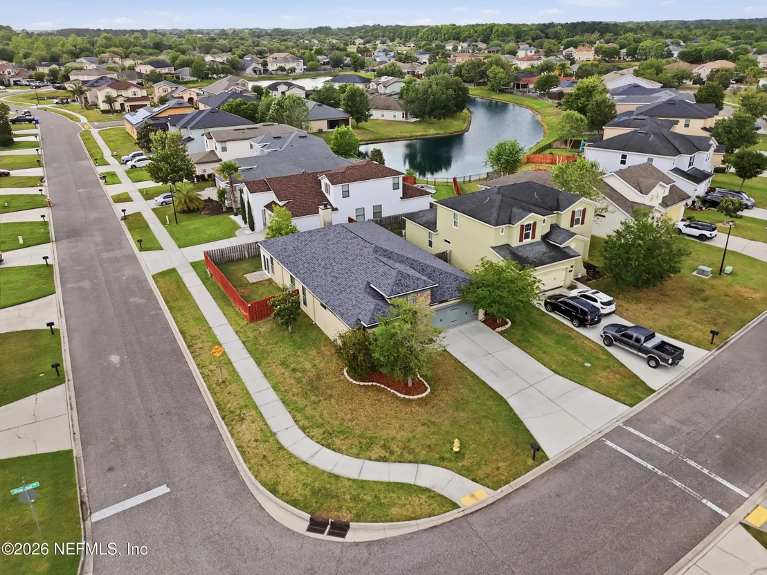Photo of 219 STRAW POND Way