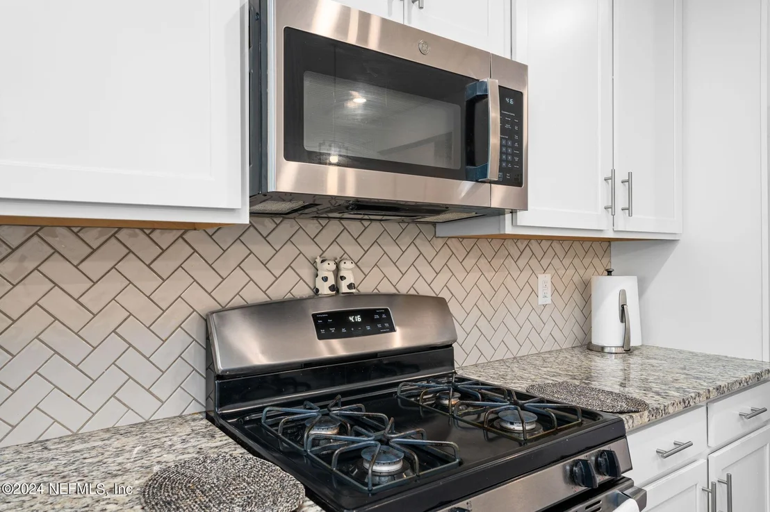 Photo of 75693 SPOONBILL Lane
