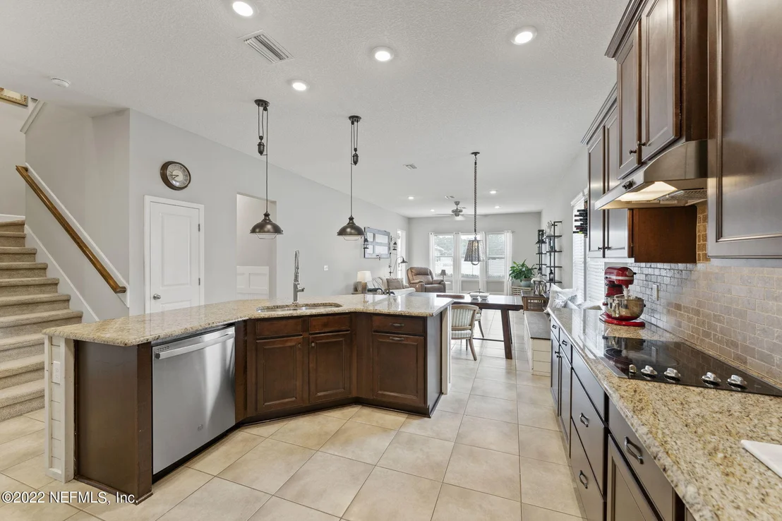 Photo of 56 WILLOW WINDS Parkway