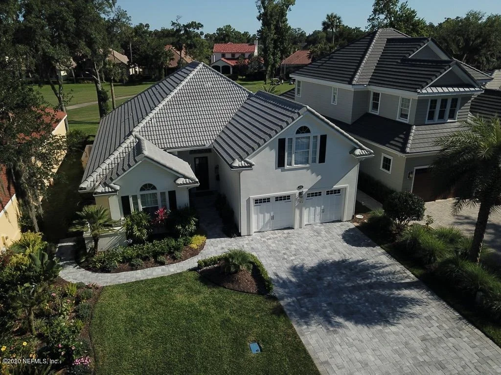 Photo of 232 LAUREL Lane