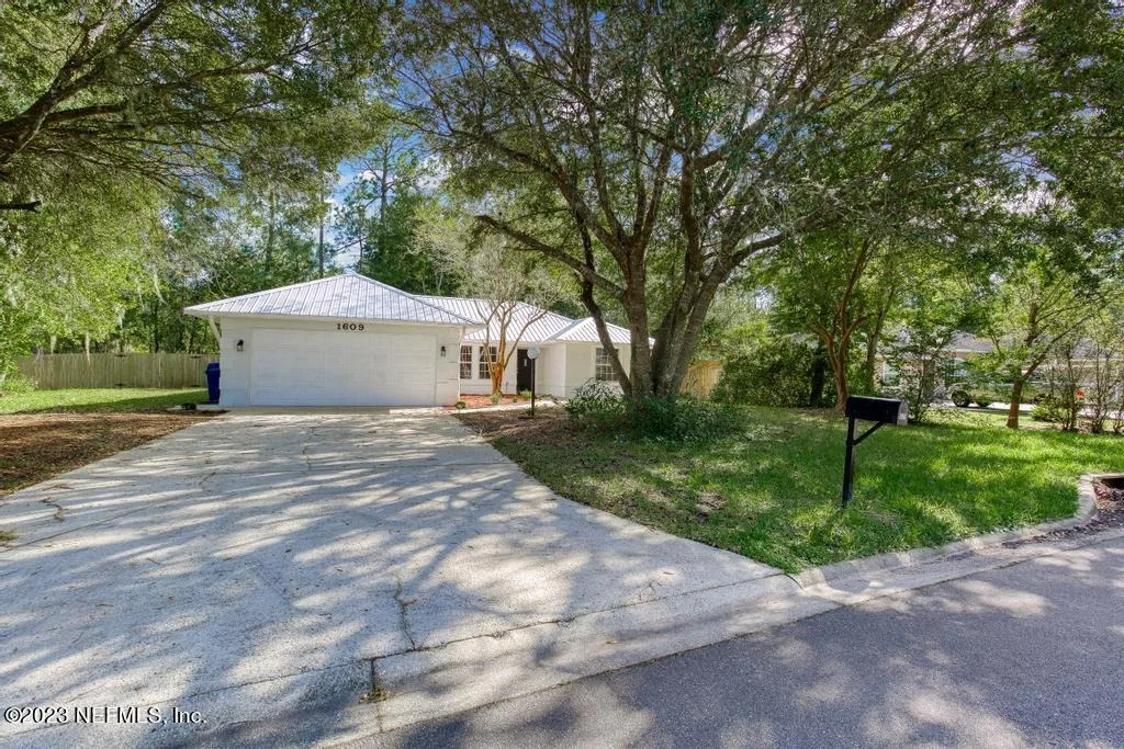 Photo of 1609 BAY HAWK Lane
