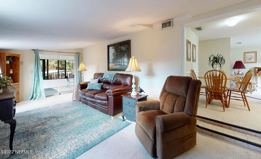 Photo of 317 CANIS Drive W