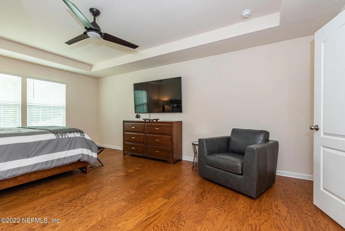 Photo of 237 CHASEWOOD Drive