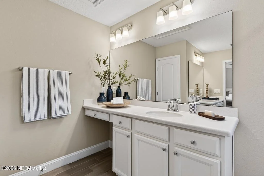 Photo of 383 SWEET OAK Way