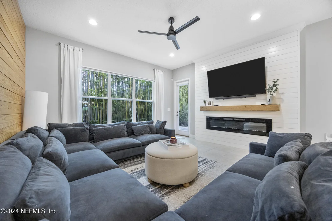 Photo of 8531 MABEL Drive