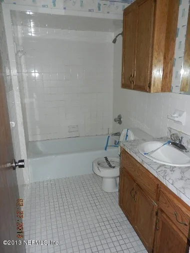 Photo of 1694 ALETHA