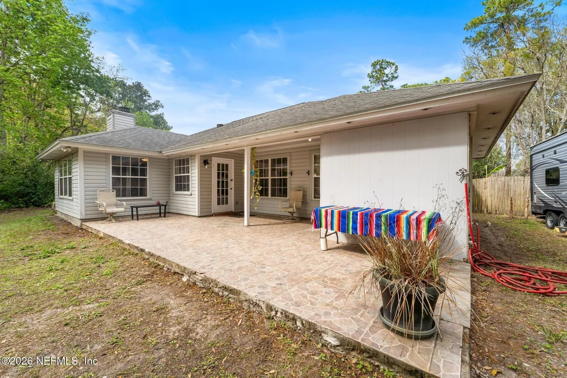 Photo of 4325 APPLE TREE Place
