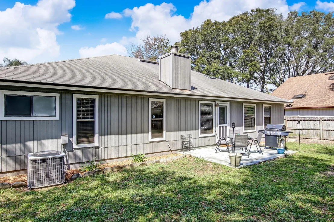 Photo of 3143 ROUNDHAM Lane