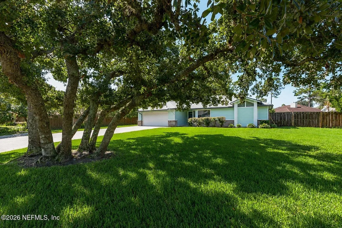Photo of 14228 FALCON CREST Drive