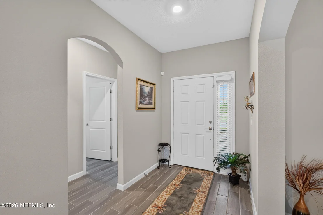 Photo of 9639 LOVAGE Lane