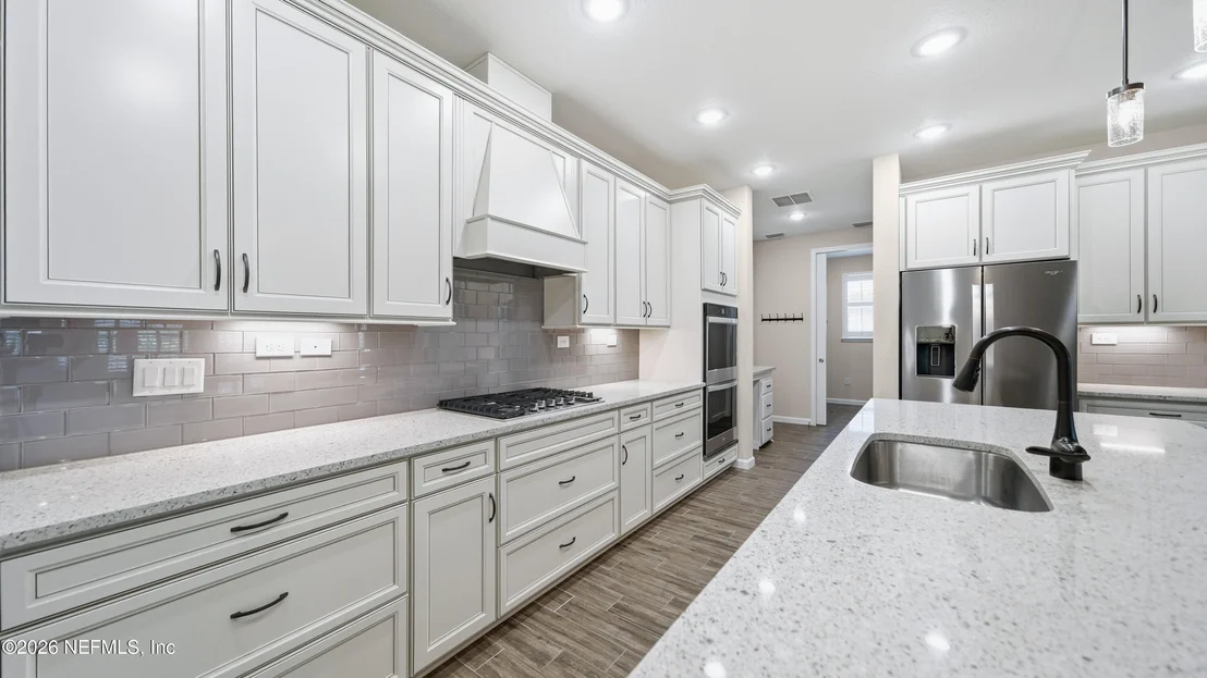 Photo of 352 RUSTIC MILL Drive