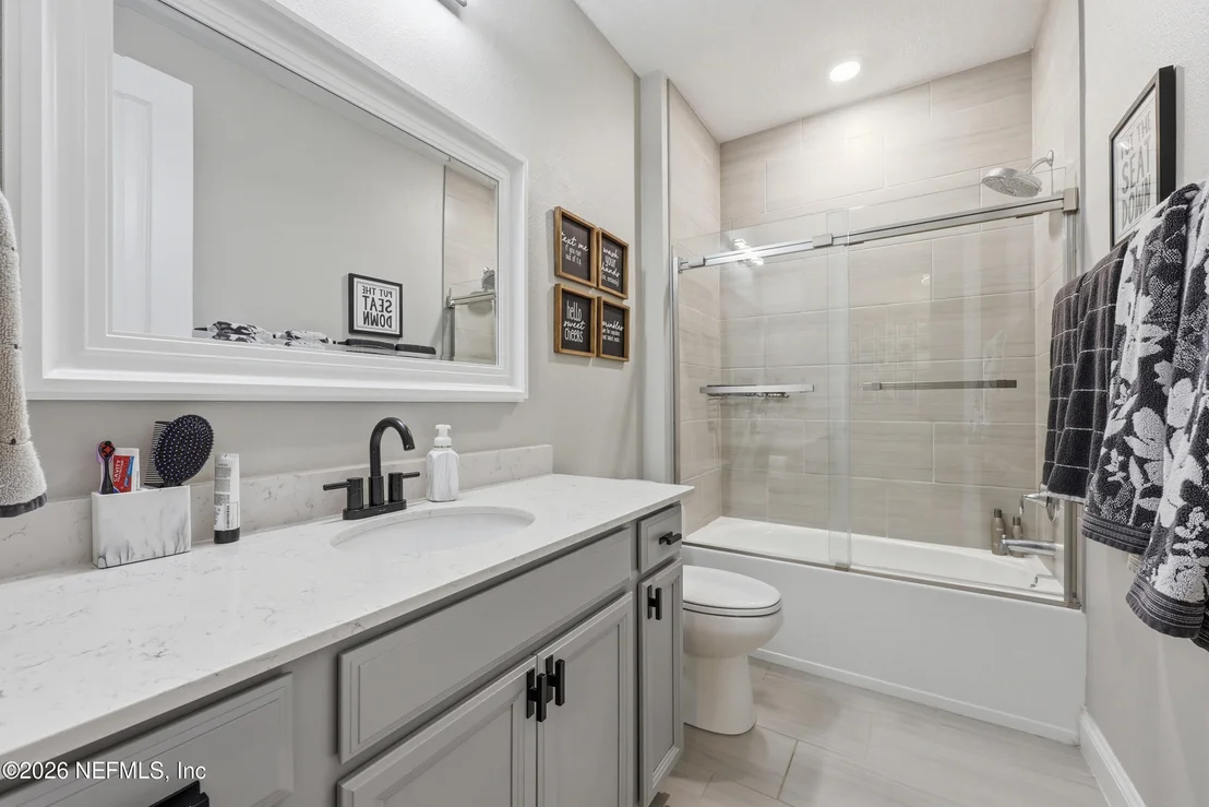 Photo of 392 BRYBAR Drive