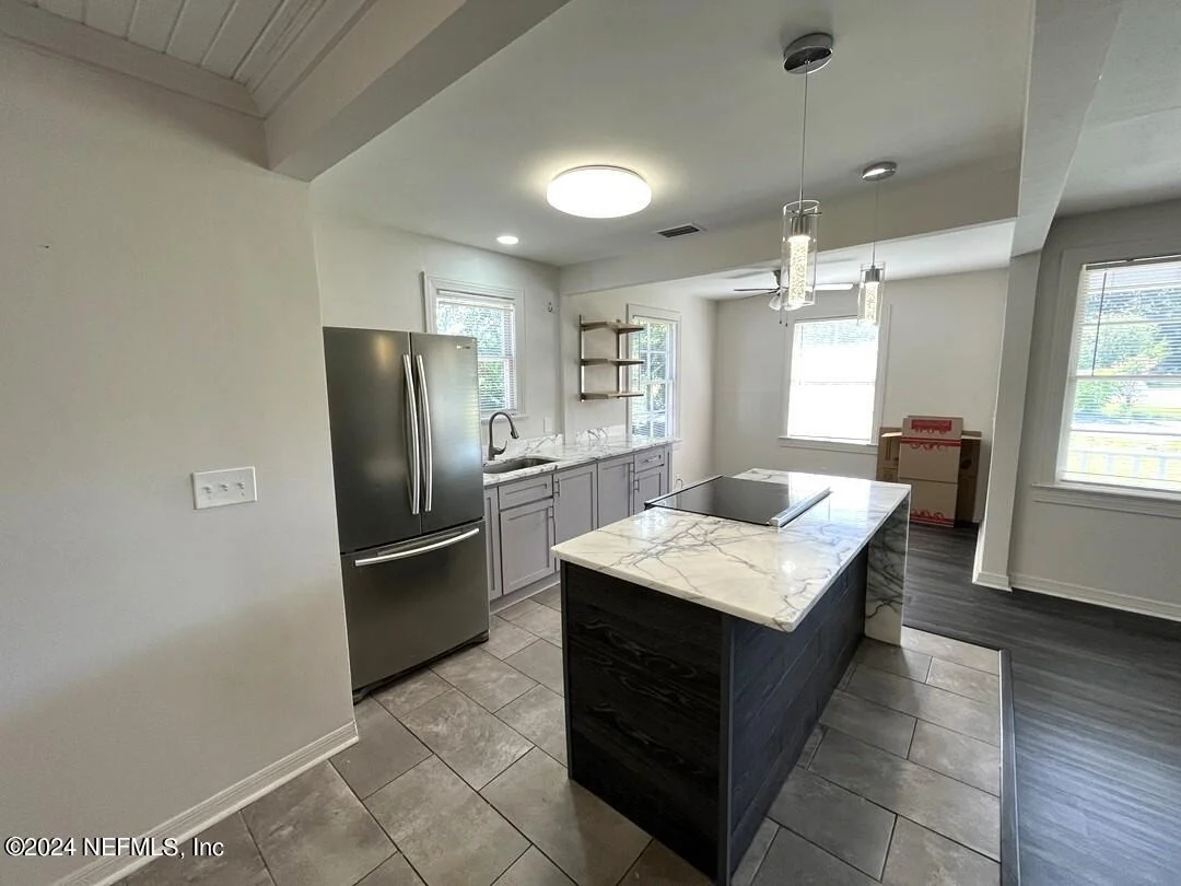 Photo of 2442 SOUTHSIDE Boulevard