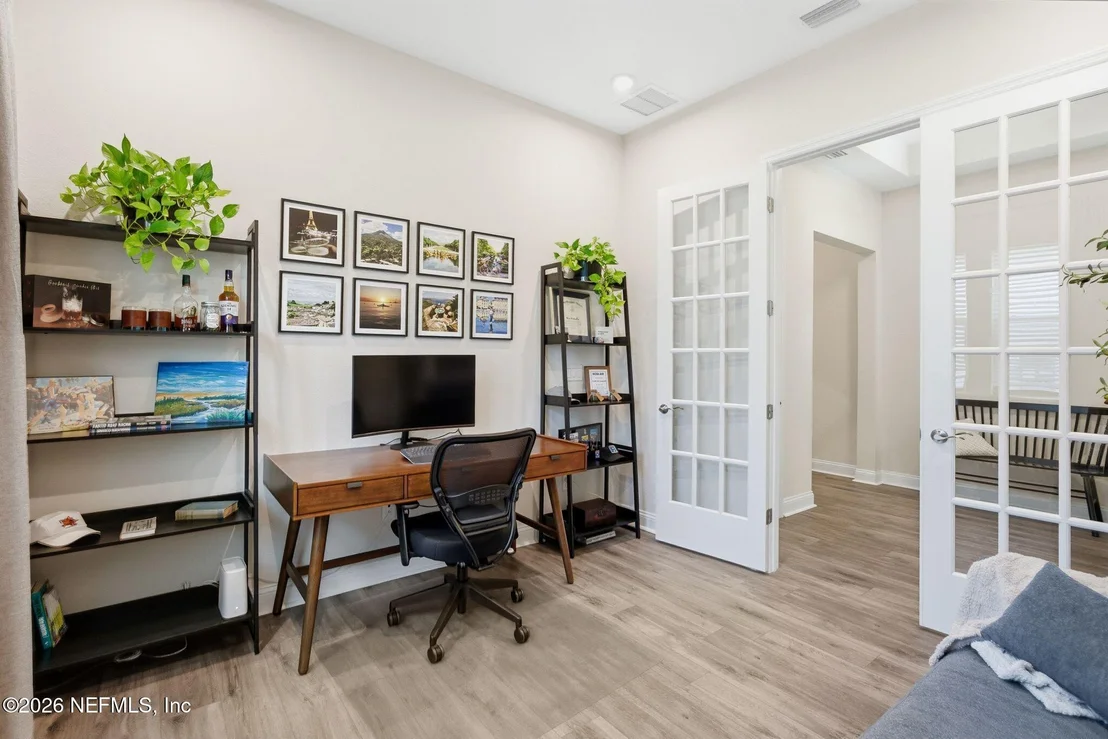 Photo of 361 PELTON Place