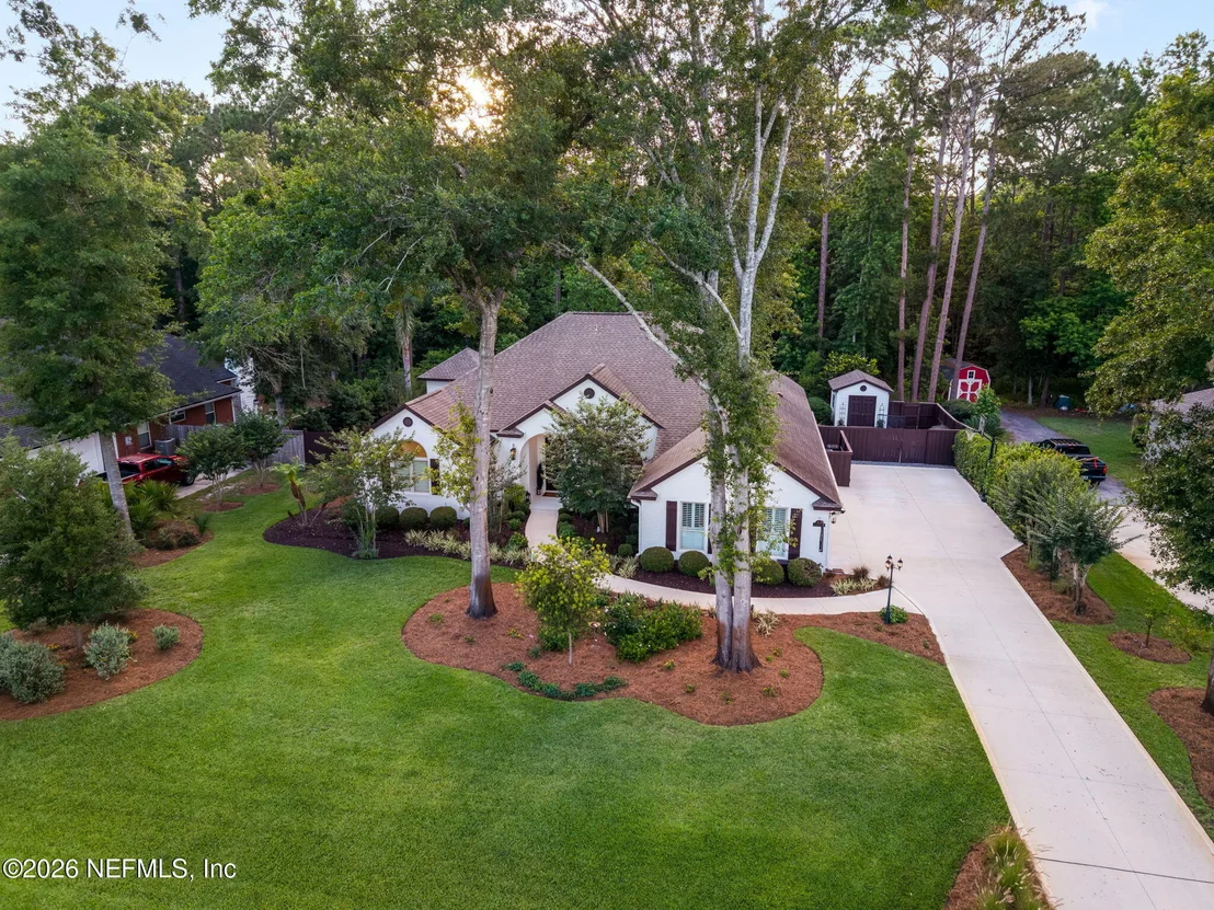Photo of 1204 CREEK BEND Road