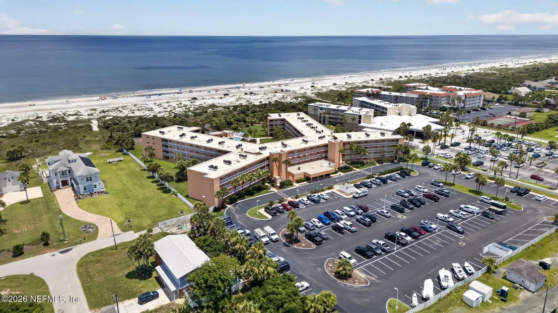 Photo of Unit 319 at 4 OCEAN TRACE Road