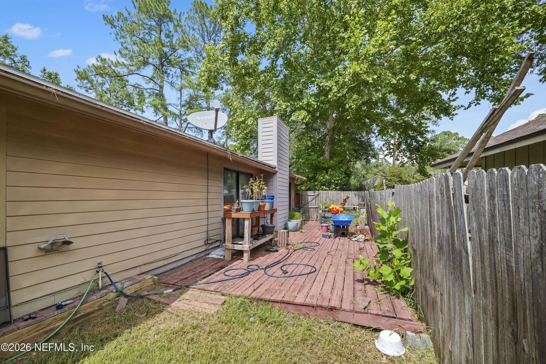 Photo of 4208 QUEENSWAY Drive