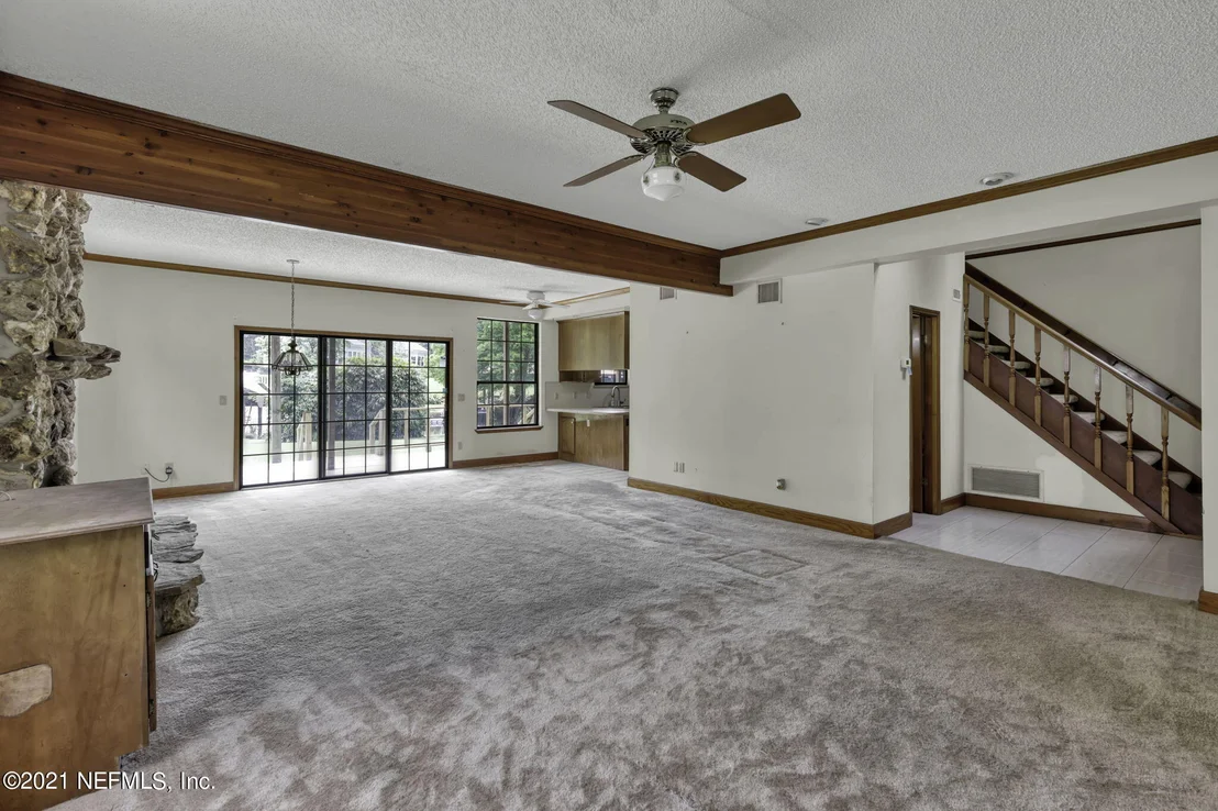 Photo of 824 LAWHON Drive