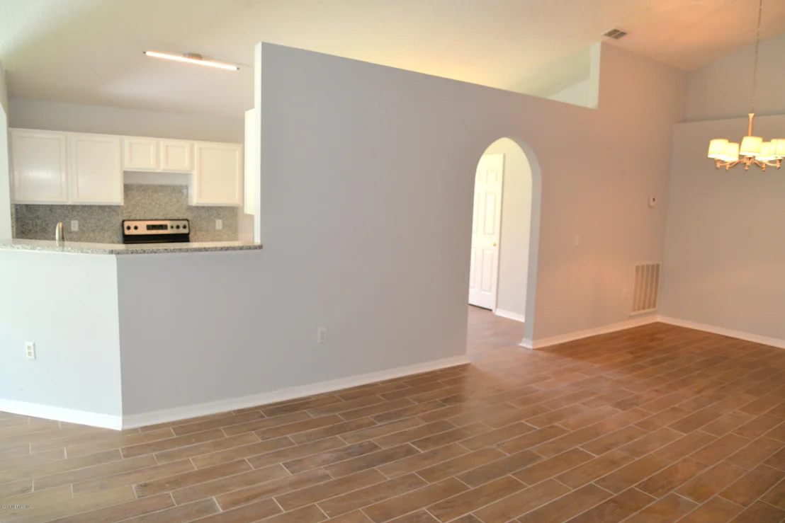 Photo of 141 KING ARTHUR Court