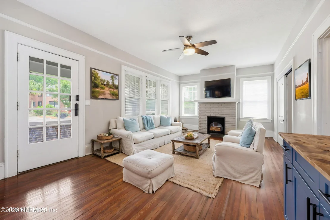 Photo of 2667 POST Street