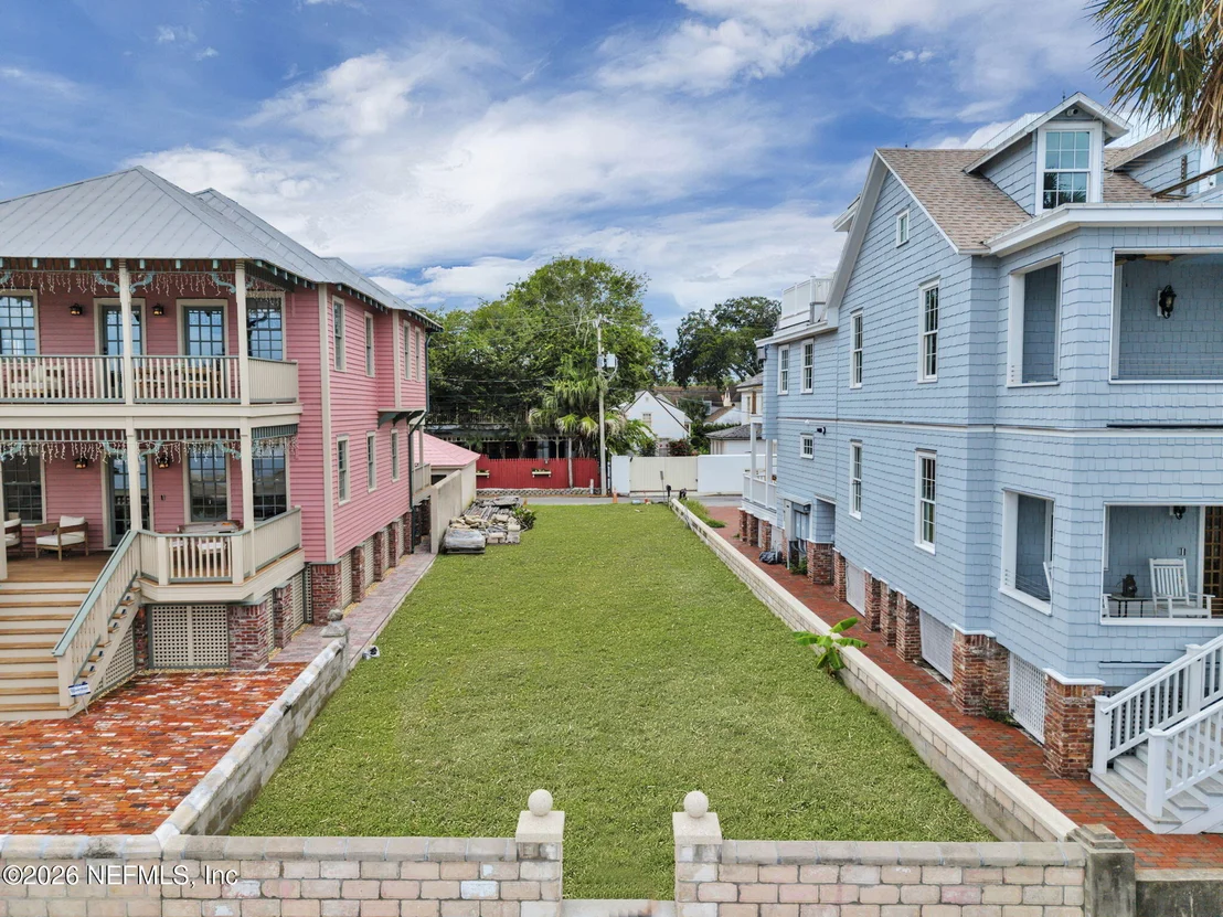 Photo of 156 AVENIDA MENEDEZ